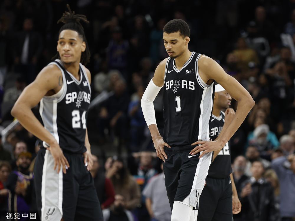 在足球比赛 在足球比赛