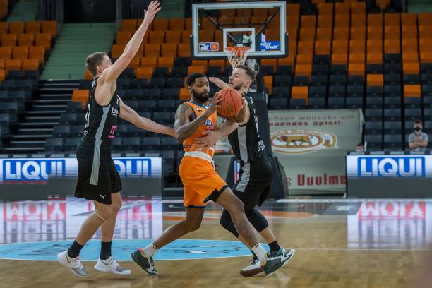 的亚洲杯充 的亚洲杯充