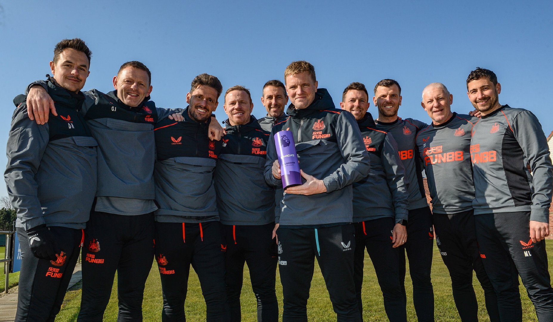 赛中他们成 赛中他们成