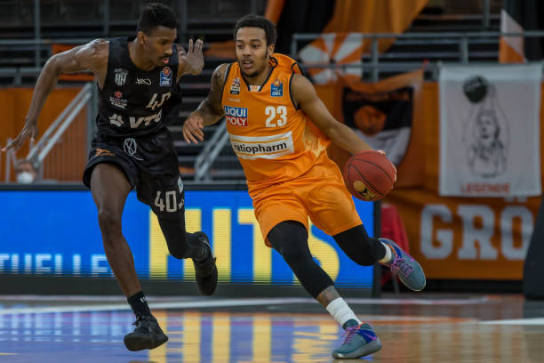 他的职业生 他的职业生